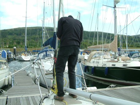 The headless sailor